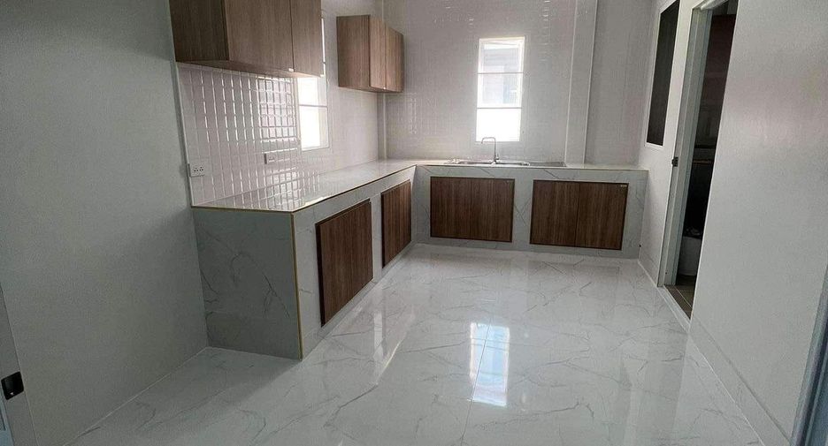 For rent 3 bedrooms house in Mueang Chiang Mai, Chiang Mai