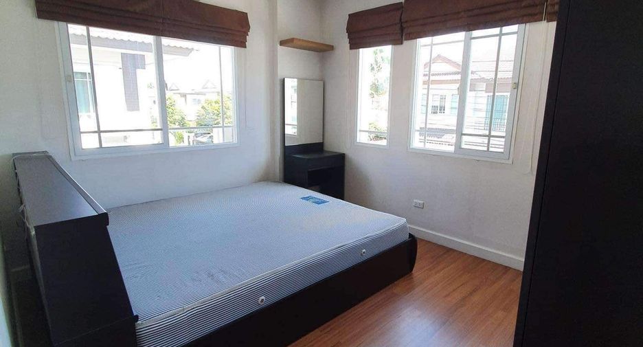 For rent 3 bedrooms house in Mueang Chiang Mai, Chiang Mai
