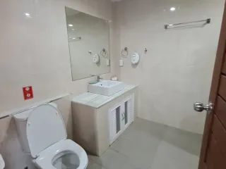 Продажа 24 спальни отель в Самуи, Сураттани