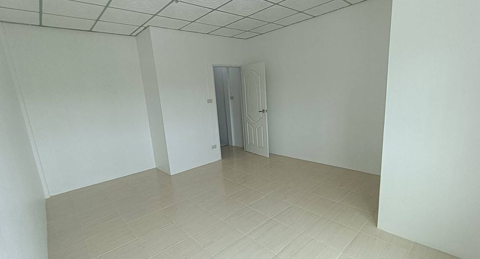 For sale 2 bedrooms townhouse in Lat Krabang, Bangkok