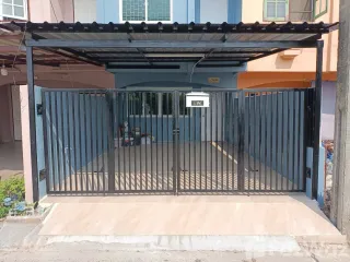 For sale 2 bedrooms townhouse in Lat Krabang, Bangkok