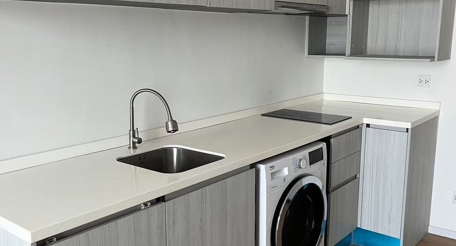 For sale and for rent 2 bedrooms condo in Si Racha, Chonburi