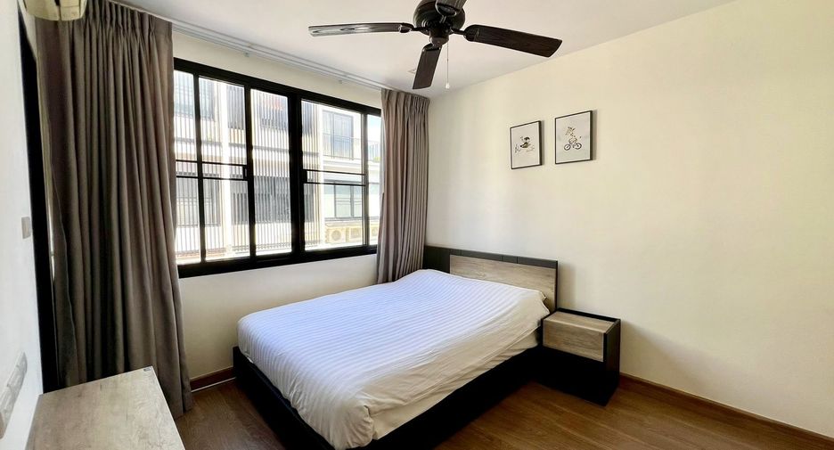 For rent 3 bedrooms townhouse in Thalang, Phuket