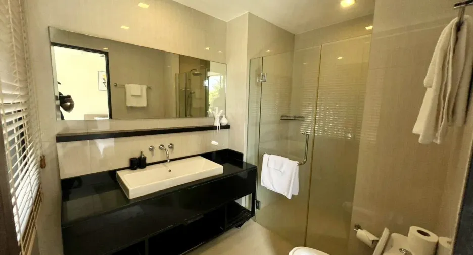 For rent 3 bedrooms townhouse in Thalang, Phuket