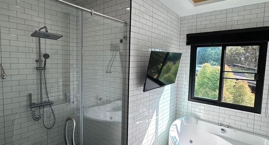 For sale 4 bedrooms house in Doi Saket, Chiang Mai