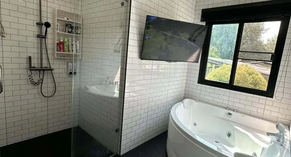 For sale 4 bedrooms house in Doi Saket, Chiang Mai