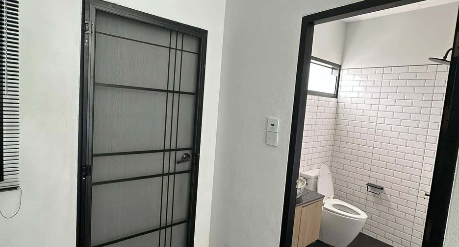 For sale 4 bedrooms house in Doi Saket, Chiang Mai