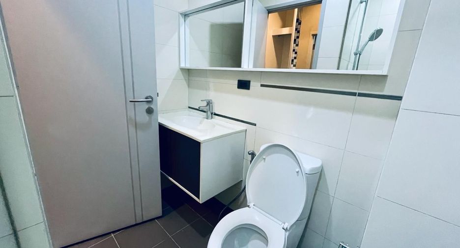 For rent and for sale 1 bed condo in Khlong Toei, Bangkok