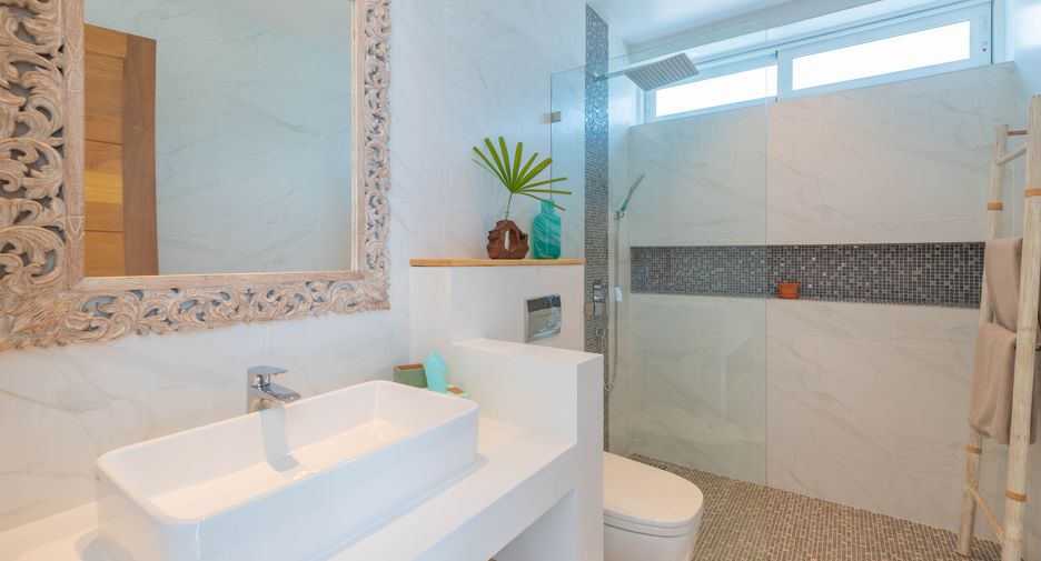 For sale 4 bedrooms villa in Ko Samui, Surat Thani