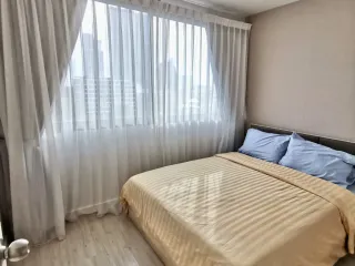 For sale 1 Beds condo in Phra Khanong, Bangkok