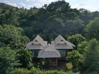 Casa en venta de 4 habitaciones en Doi Saket, Chiang Mai