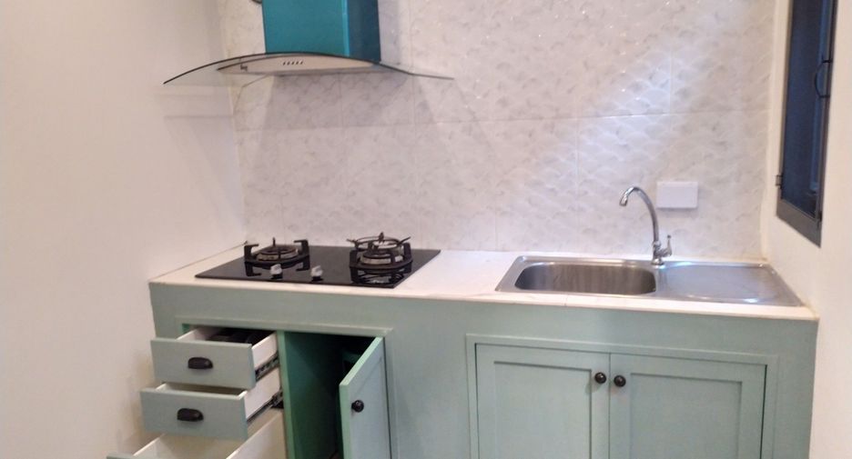 For rent 2 bedrooms townhouse in Mueang Chiang Mai, Chiang Mai