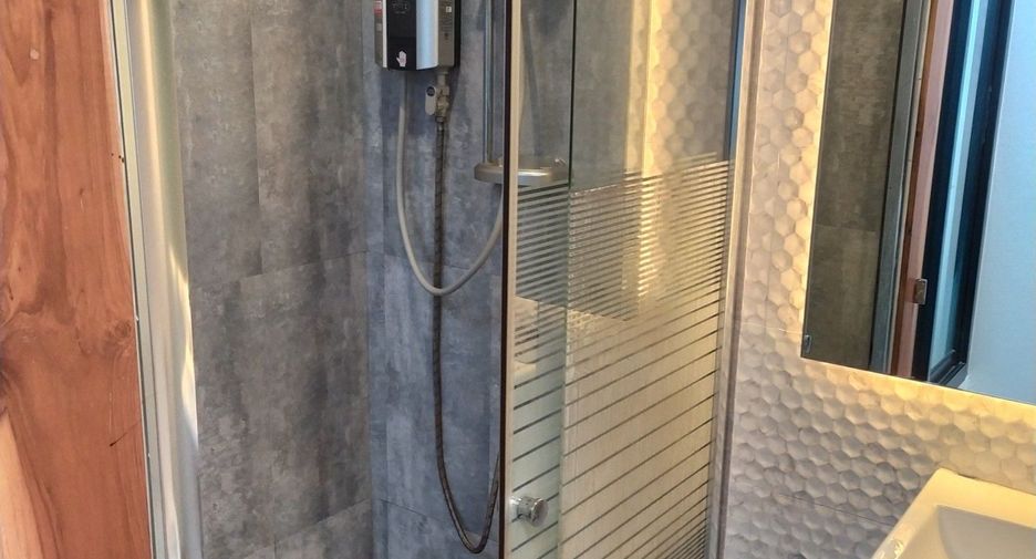 For rent 2 bedrooms townhouse in Mueang Chiang Mai, Chiang Mai
