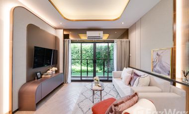 Condo en venta de 3 habitaciones en Thon Buri, Bangkok