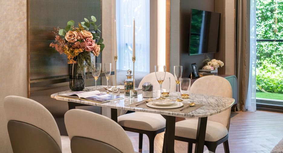 For sale 3 bedrooms condo in Thon Buri, Bangkok