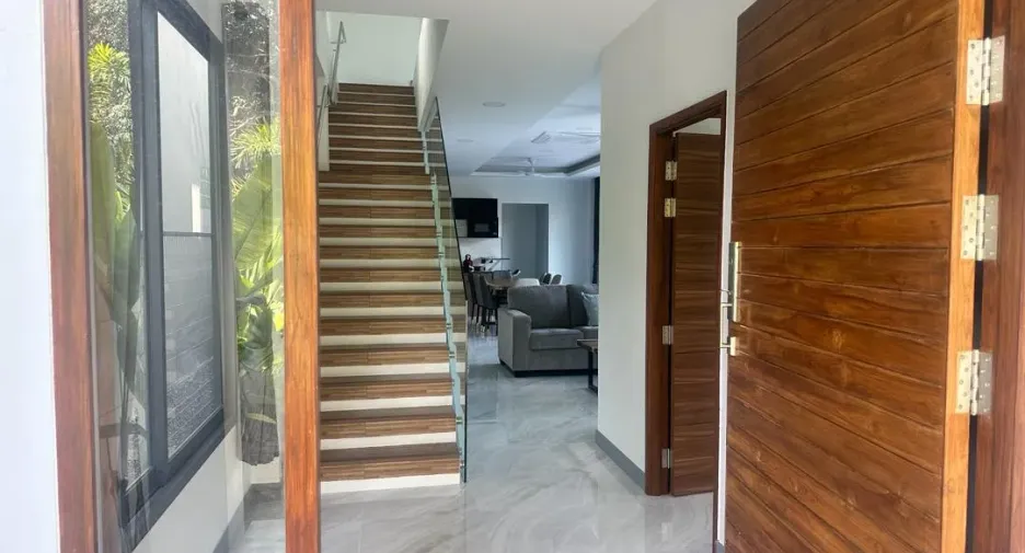 For sale 4 bedrooms villa in Ko Samui, Surat Thani