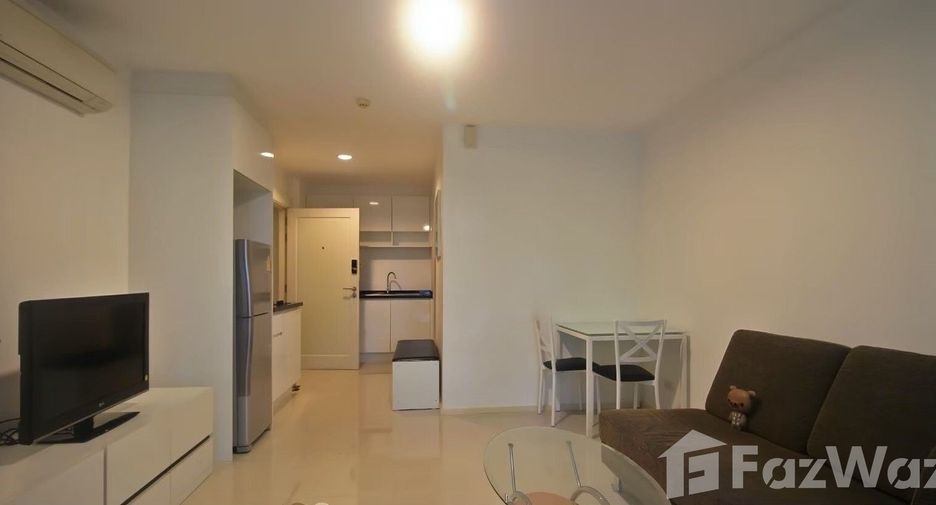 For sale 1 bed condo in Khlong Toei, Bangkok
