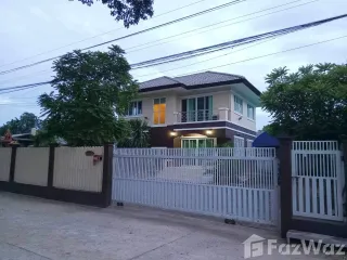 À louer 4 chambres maison à Saraphi, Chiang Mai