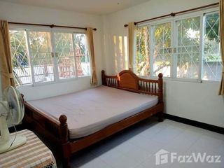 À louer 4 chambres maison à Saraphi, Chiang Mai