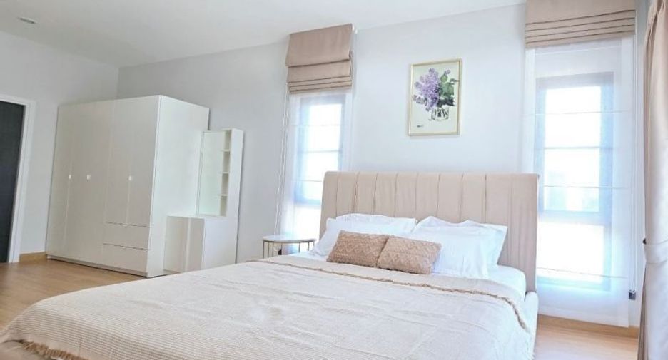 For rent 4 bedrooms house in Saraphi, Chiang Mai