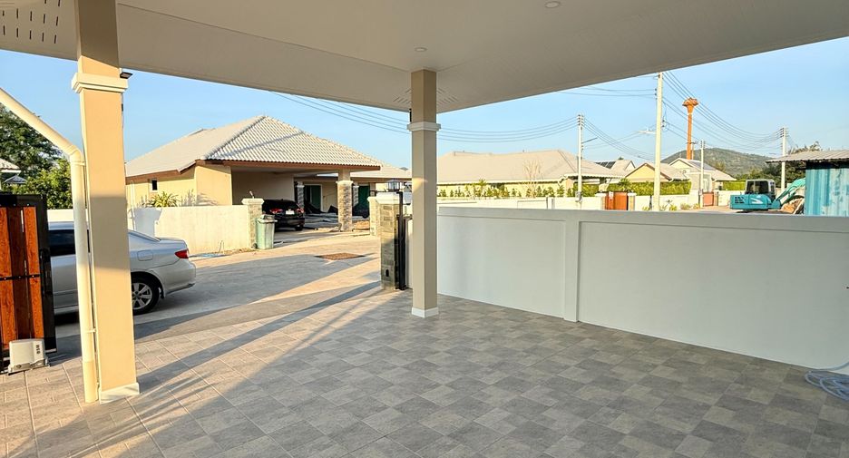 For rent 3 bedrooms villa in Hua Hin, Prachuap Khiri Khan