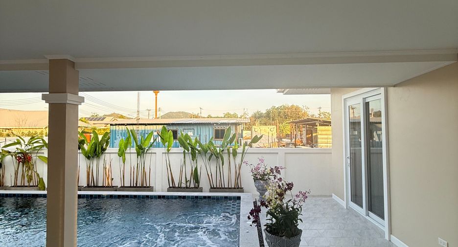 For rent 3 bedrooms villa in Hua Hin, Prachuap Khiri Khan