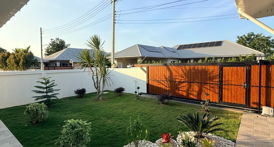 For rent 3 bedrooms villa in Hua Hin, Prachuap Khiri Khan