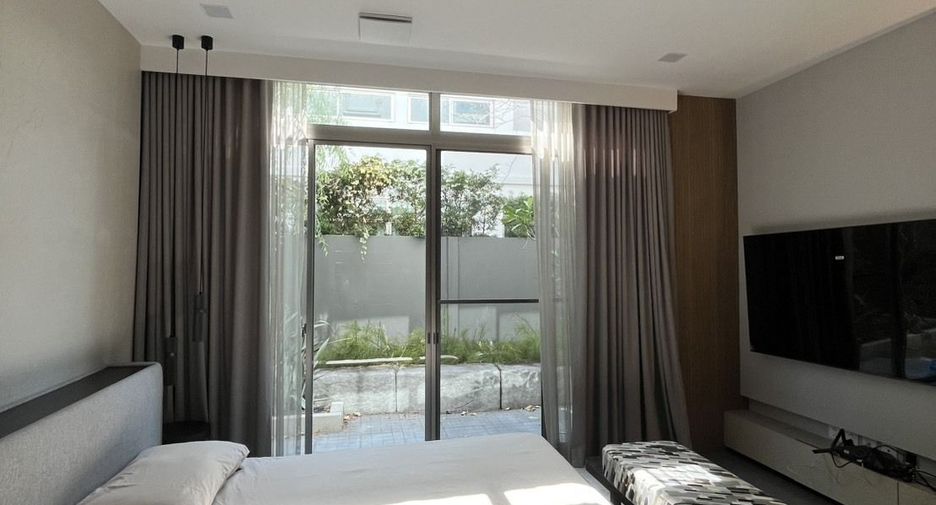 For sale and for rent 3 bedrooms house in Saphan Sung, Bangkok