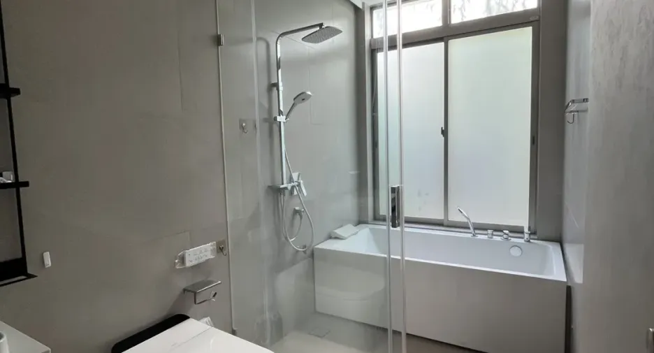 For sale and for rent 3 bedrooms house in Saphan Sung, Bangkok