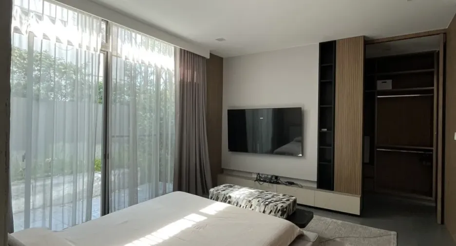 For sale and for rent 3 bedrooms house in Saphan Sung, Bangkok