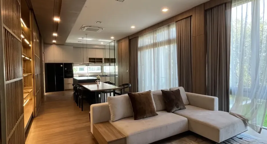 For sale and for rent 3 bedrooms house in Saphan Sung, Bangkok