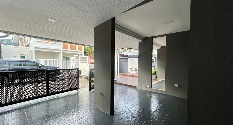 Casa en alquiler de 3 habitaciones en Mueang Phuket, Phuket
