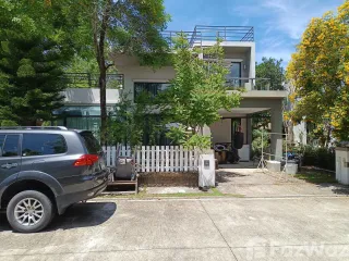 Casa en alquiler de 3 habitaciones en Mueang Rayong, Rayong