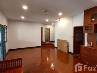 À louer 3 chambres maison à Mueang Chiang Mai, Chiang Mai