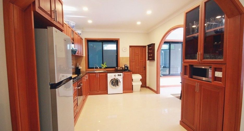 For sale and for rent 3 bedrooms villa in Hua Hin, Prachuap Khiri Khan