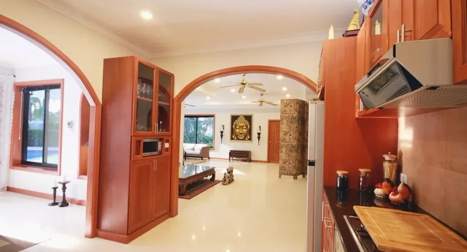 À vendre et à louer 3 chambres villa à Hua Hin, Prachuap Khiri Khan