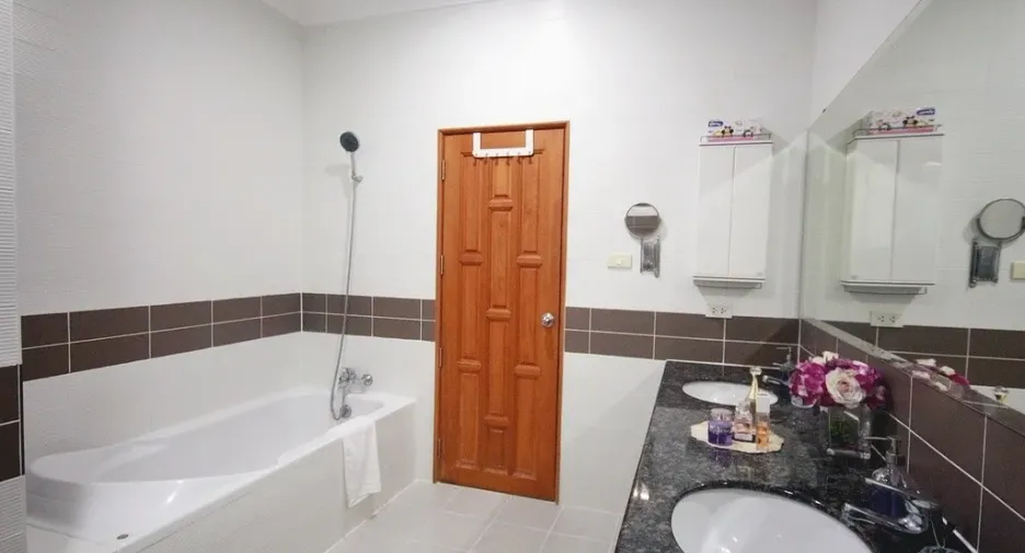 For sale and for rent 3 bedrooms villa in Hua Hin, Prachuap Khiri Khan