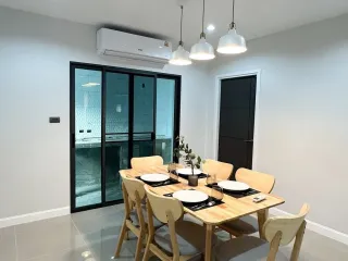 For rent 4 bedrooms house in Saraphi, Chiang Mai