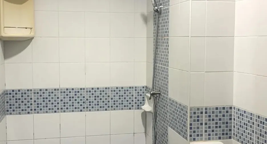 For rent 1 bed condo in Khlong Luang, Pathum Thani