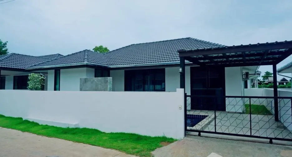 For rent 3 bedrooms villa in Hua Hin, Prachuap Khiri Khan