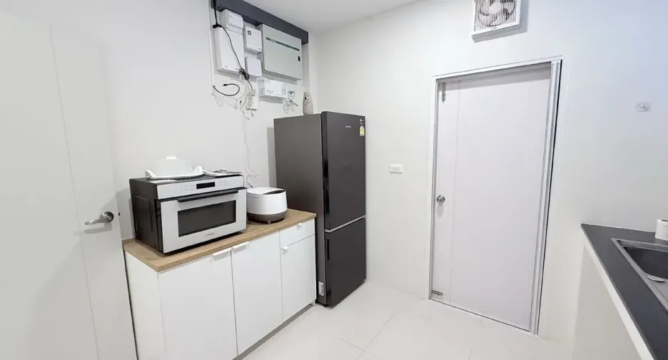 For sale and for rent 3 bedrooms house in Bang Phli, Samut Prakan