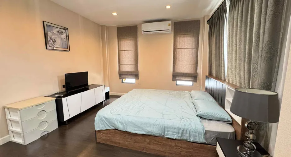 For rent 3 bedrooms house in San Sai, Chiang Mai