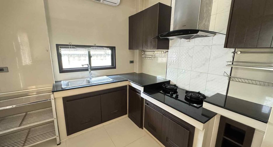 For rent 3 bedrooms house in San Sai, Chiang Mai