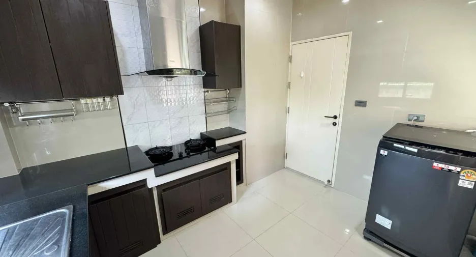 For rent 3 bedrooms house in San Sai, Chiang Mai