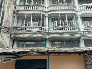 For sale and for rent 8 bedrooms townhouse in Bang Kho Laem, Bangkok