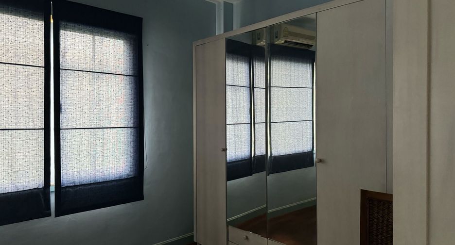 Haus zum Kauf mit 4 Zimmer in Bang Lamung, Chonburi