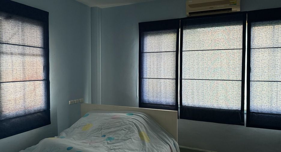 Haus zum Kauf mit 4 Zimmer in Bang Lamung, Chonburi