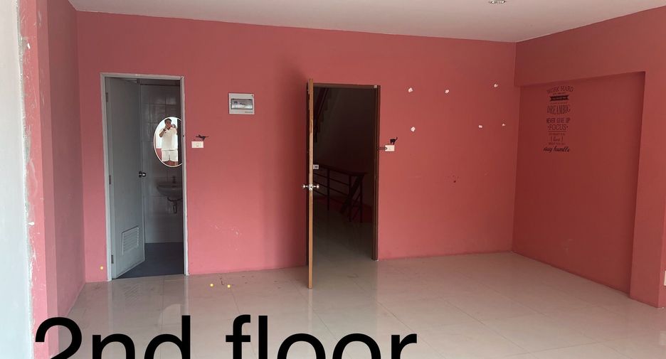 For sale and for rent 3 bedrooms townhouse in Mueang Phuket, Phuket