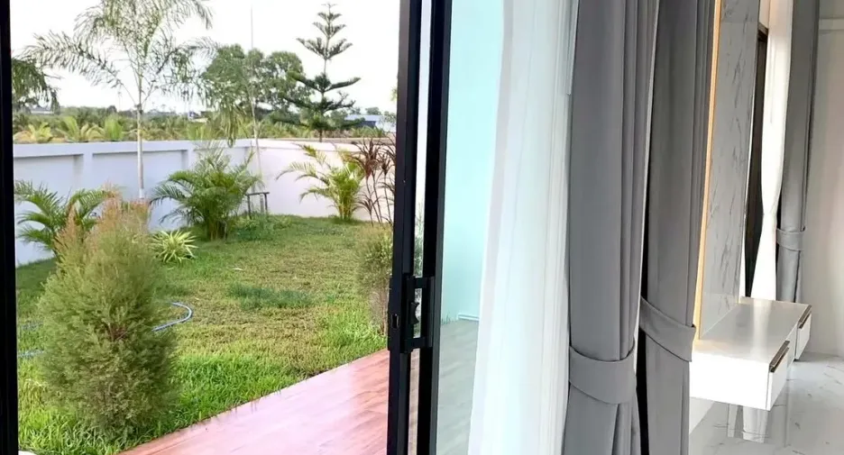 Villa en venta y en alquiler de 3 habitaciones en Cha Am, Phetchaburi