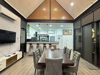 Villa zur Miete mit 6 Zimmer in Bang Lamung, Chonburi